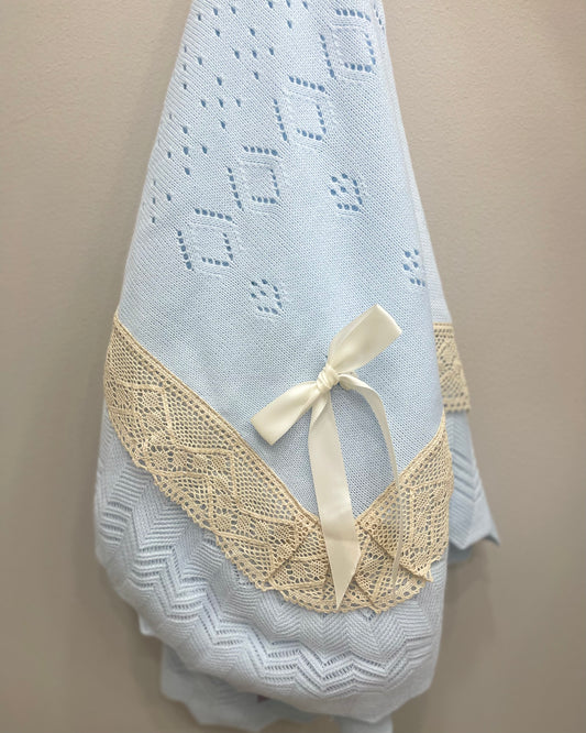 Manta Celeste tira nude