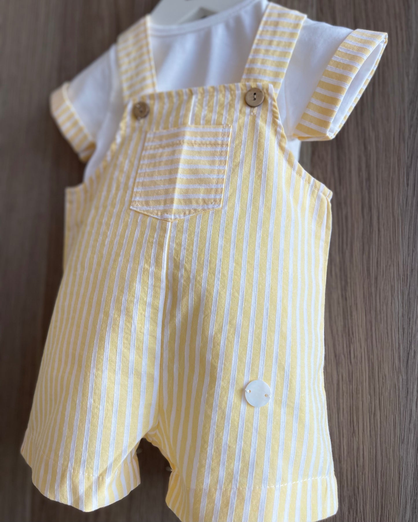 Overol Amarillo