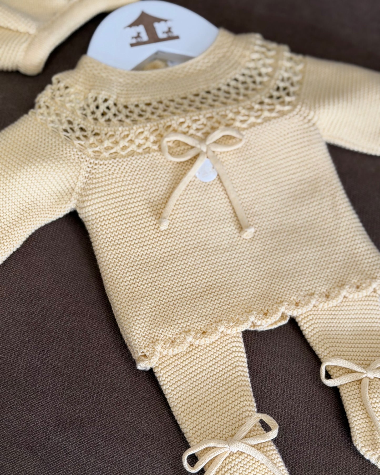 Conjunto Amarillo