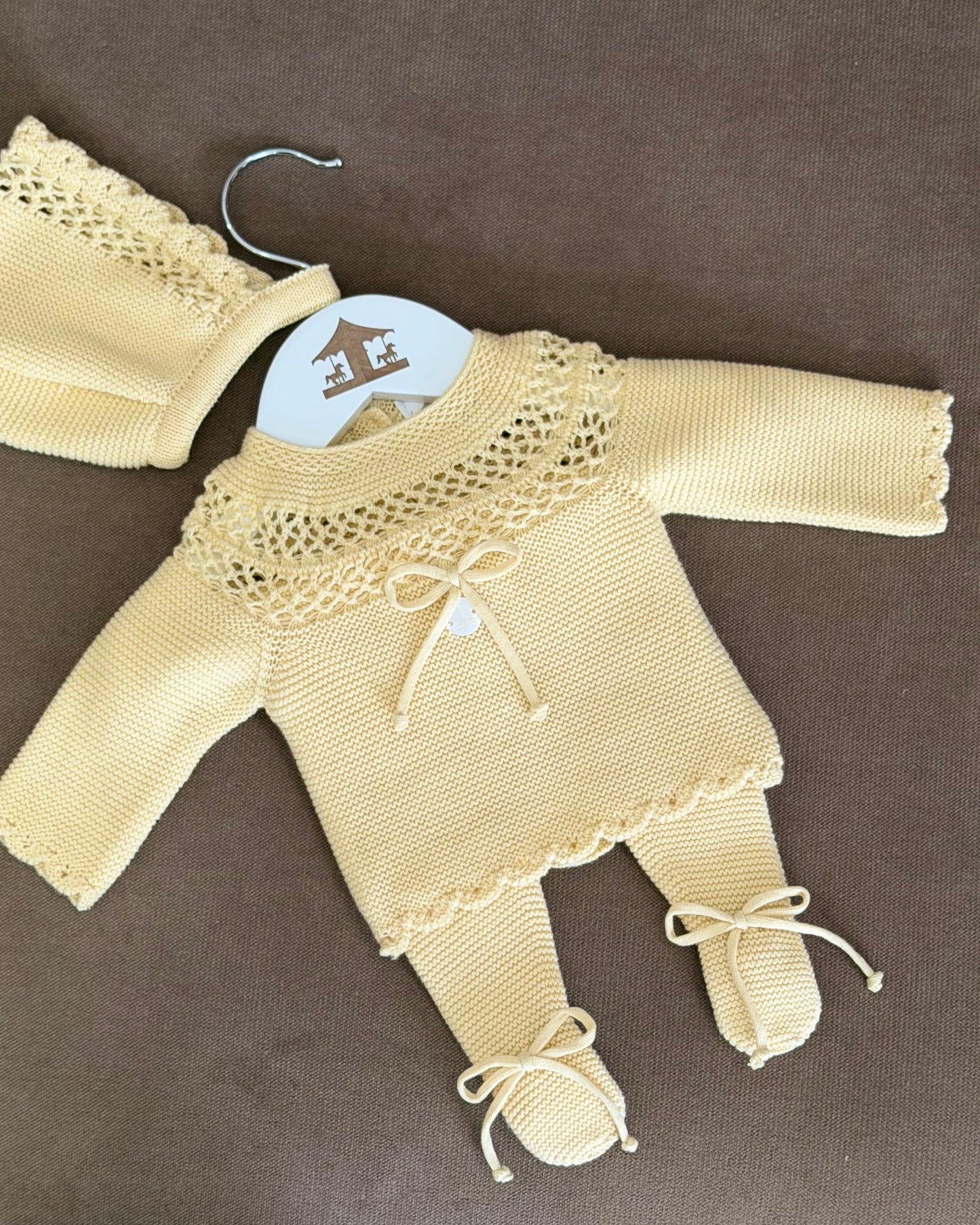 Conjunto Amarillo